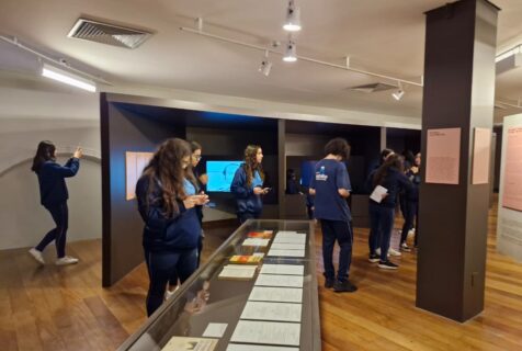 O 2º ANO DO ENSINO MÉDIO VISITA O MEMORIAL DA RESISTÊNCIA.