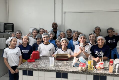 Inglês na prática com uma deliciosa Potluck Party